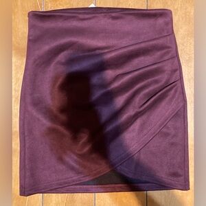 NWT Ladies Size Small SHEIN Bae Burgundy Lined Skirt
